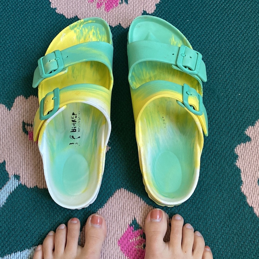 💿tie dye Birkies. Fun AF ☺️